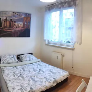 Valda ,pokoje Przy Trasie Torunskiej Варшава